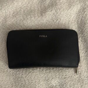 Furla Elegant Black Zip-Around Wallet